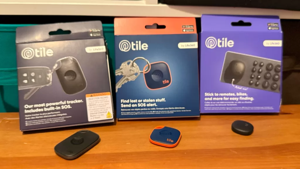 Tile Pro, Tile Mate and Tile Sticker w/Boxes (Photo: Alex Kidman)